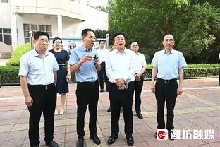 环足奖官方：阿根廷国家队主帅斯卡洛尼荣获环足奖教练生涯奖